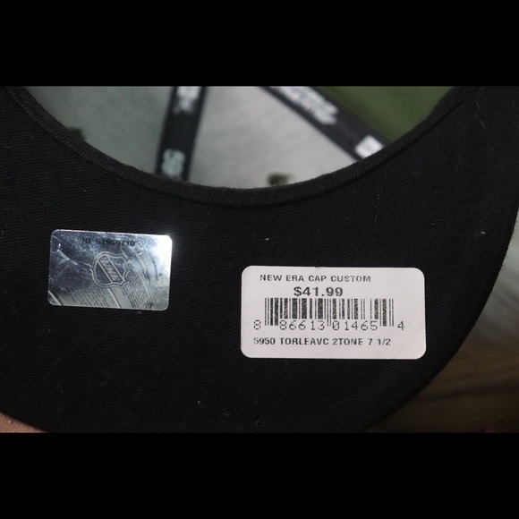 *SOLD*Vintage New Era Toronto Maple Leafs Cap ๐ - Picture 5 of 6